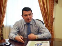 Директору НАБУ на трасі зачитали протокол про корупцію