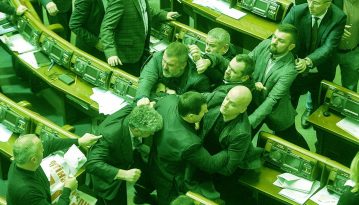Тиждень у призмі: джекпот «Слуги народу», держфінансування Шарія, та чи є тут «привид комунізму»