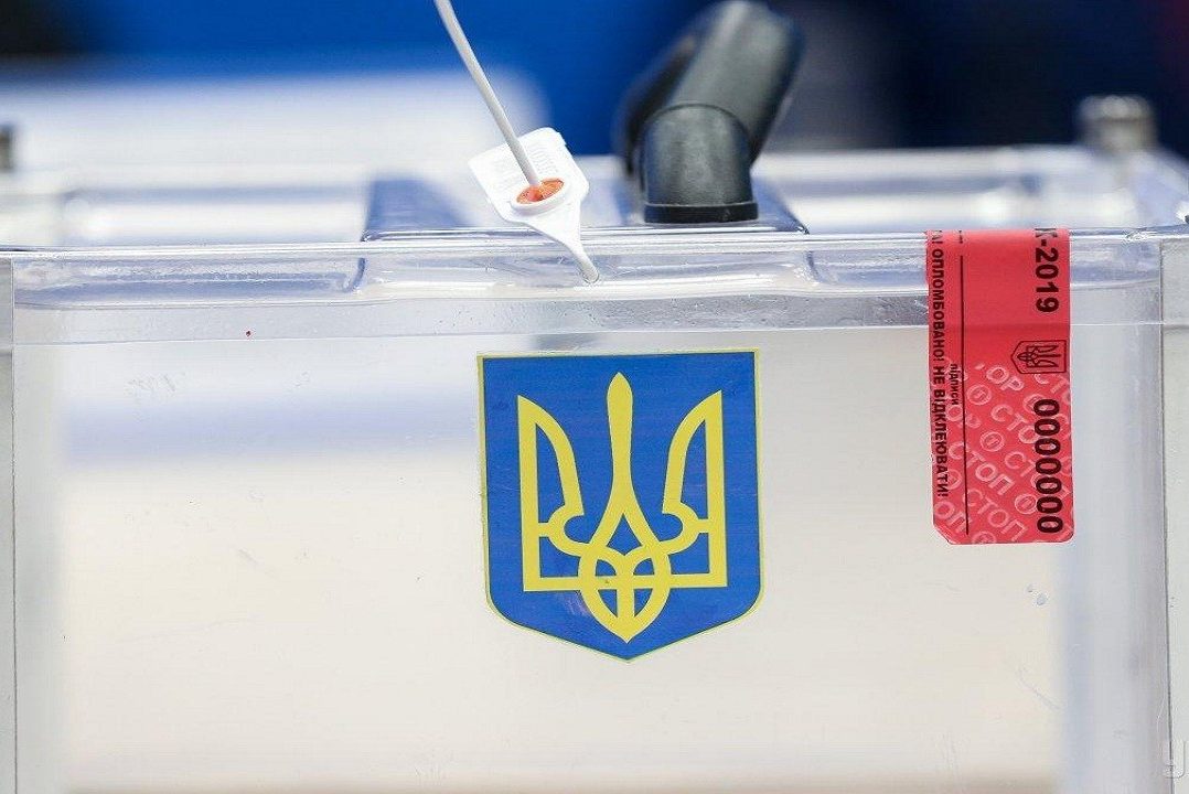 У "день тиші" агітують і приховано, і відверто – "Чесно"