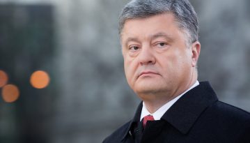 Порошенко звинуватив поліцію у роботі проти нього під час виборів, Аваков каже: «Бреше, як дише»