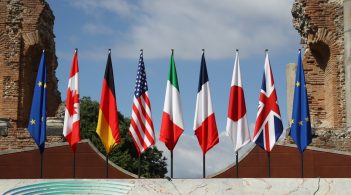 Посли країн «Великої сімки» розкритикувати ініціативу Зеленського про розширення люстрації