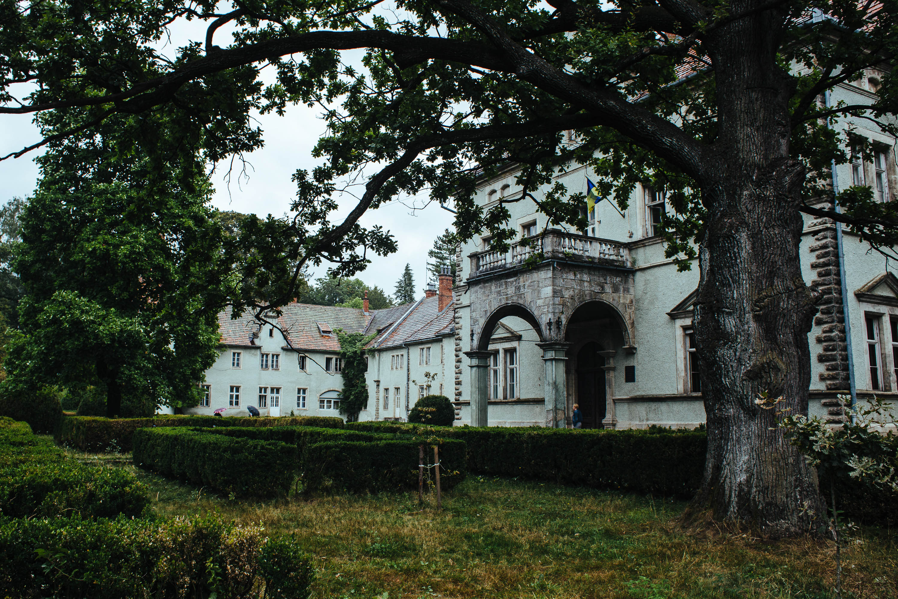 Роза вітрів графів Шенборнів: палац із Джерелом Краси серед чарівного парку