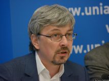 Гендиректор "1+1" пішов із посади