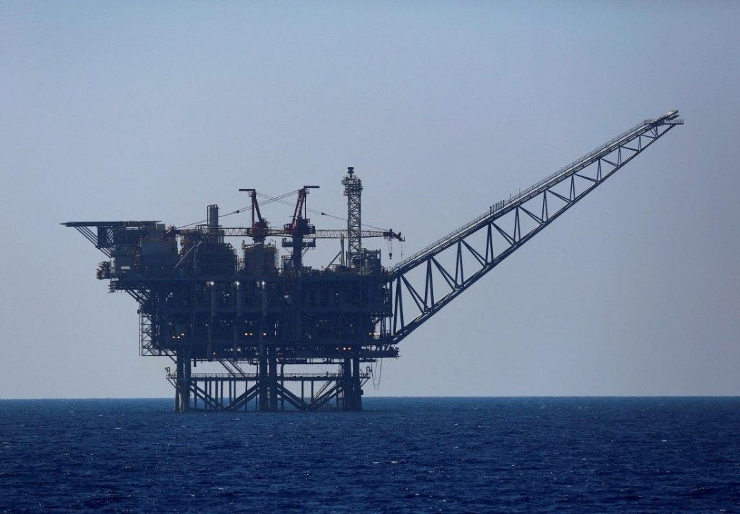 «Дельфін» та війна всіх проти всіх: урядові плани з видобутку газу на морі під загрозою зриву