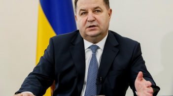 Українські військові отримають по 1-2 тис. грн премії до Дня Незалежності – Полторак