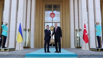 Зеленський заявив Ердогану, що треба змусити РФ змінити поведінку