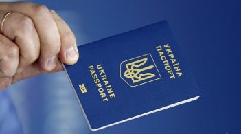 Помилка чи ляпас Кремлю: як реагувати на спрощення набуття громадянства для росіян?