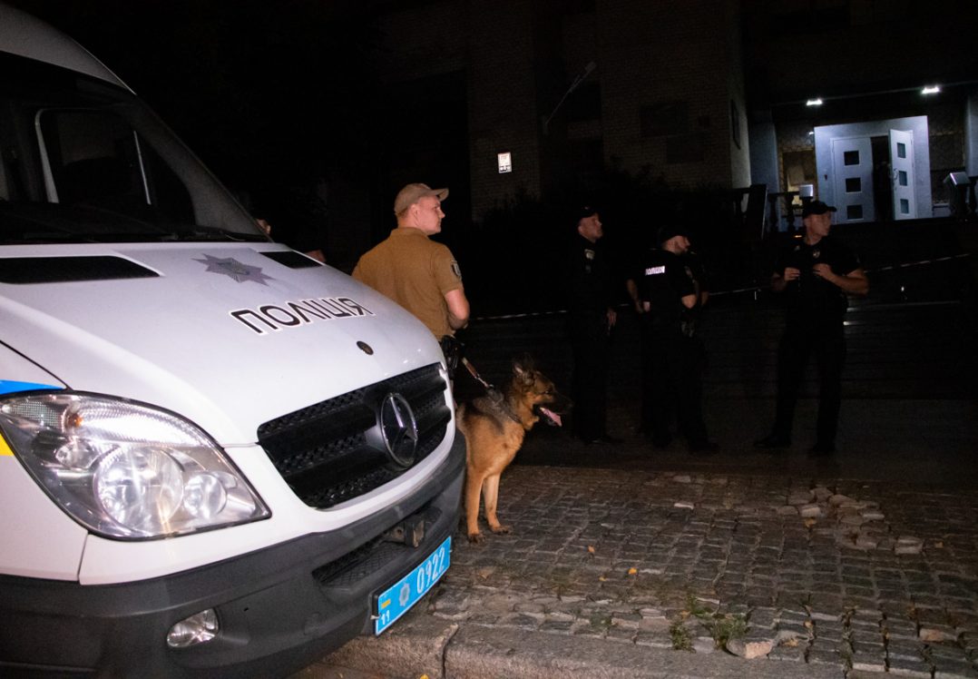 Теракт у Києві: невідомі стріляли з гранатомета, постраждалих немає