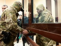 «Суд» Москви залишив під вартою всіх українських моряків