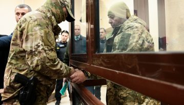 «Суд» Москви залишив під вартою всіх українських моряків