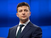 Зеленський вимагає звільнень у Нацполіції, СБУ та прокуратурі Житомирщини через бурштинові схеми