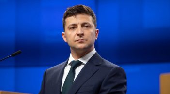 Зеленський вимагає звільнень у Нацполіції, СБУ та прокуратурі Житомирщини через бурштинові схеми