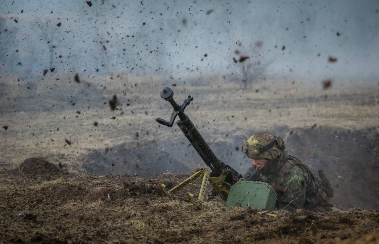 Тиждень у призмі: тролінг від Богдана, загравання Зеленського та важливі питання без відповіді417204215808_o