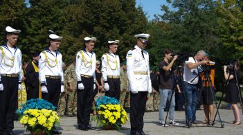 «Скільки тисяч лягло, щоб сьогодні в Аркадії люди могли ходити та пити пиво?» – День пам'яті захисників в Одесі