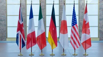 Макрон: «Консенсусу щодо повернення Росії в G7 немає»