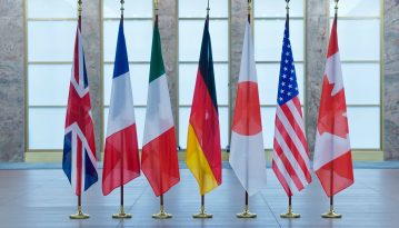 Макрон: «Консенсусу щодо повернення Росії в G7 немає»