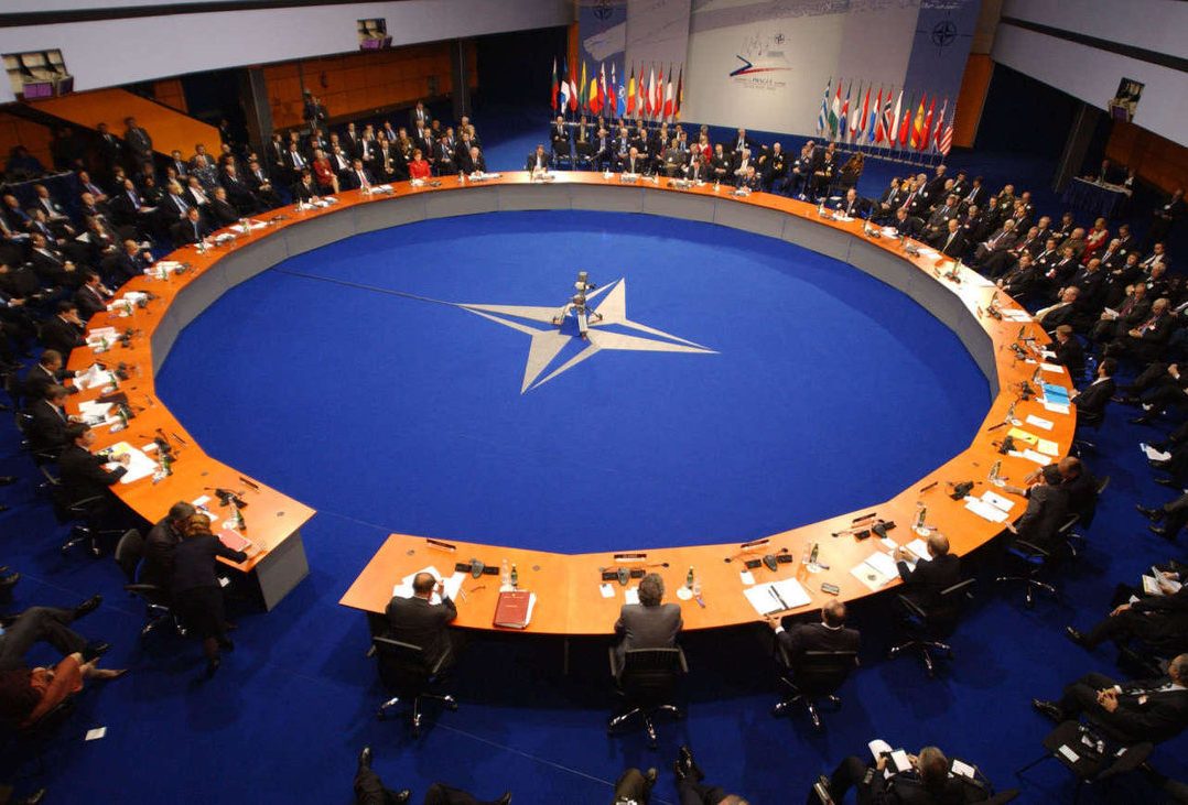 Україна хоче активізувати діалог із НАТО через смерть ракетного договору