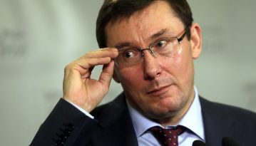 Луценко звинувачує СБУ в приховуванні матеріалів у справі Гандзюк, у відомстві заперечують