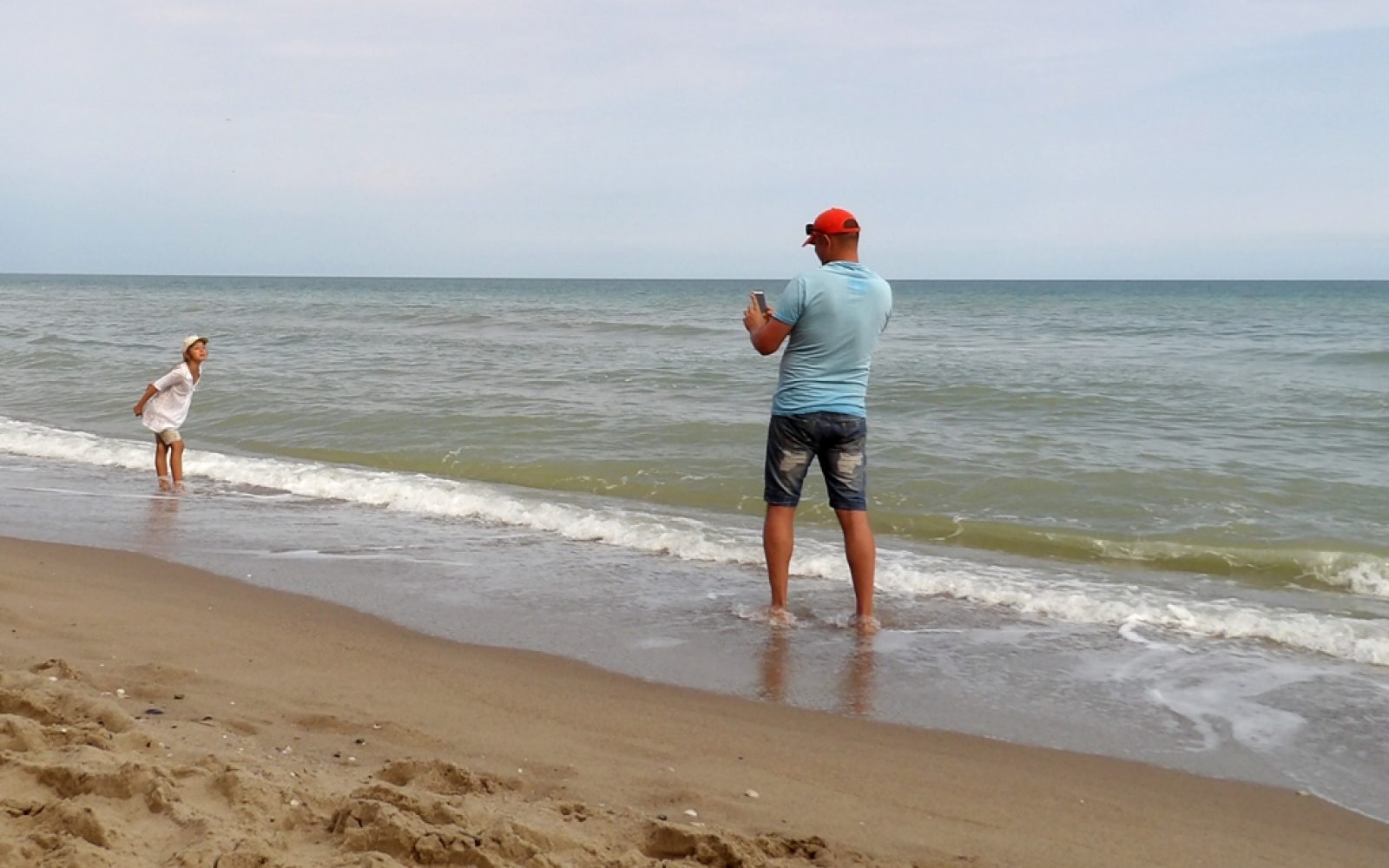 Море для всіх, або Бюджетна відпустка в оксамитовий сезон