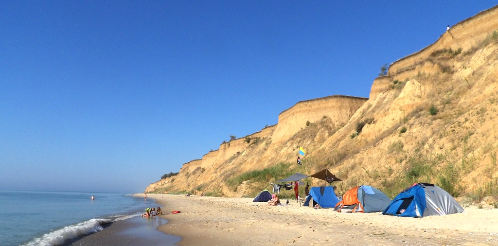 Море для всіх, або Бюджетна відпустка в оксамитовий сезон