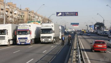 У Києві обмежили в'їзд вантажівок через незадовільний стан повітря