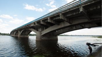 "Мінера" мосту в Києві затримали, обійшлося без жертв