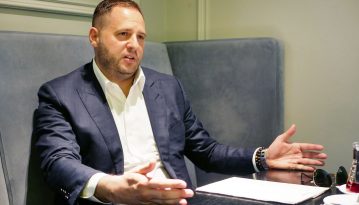 Помічник Зеленського: «Ми не втручатимемось у скандал в США»