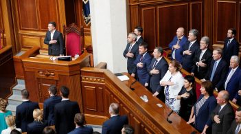 Слухняна більшість у Раді. Парламентаризм іде на дно