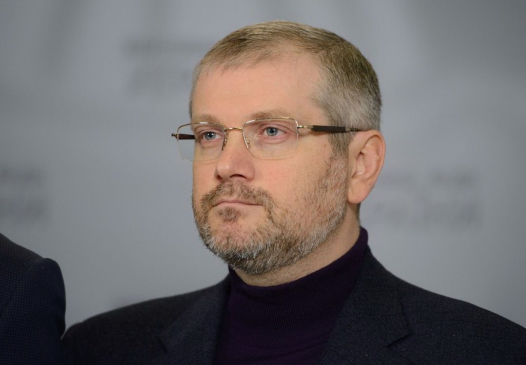 Ексдепутатів Вілкула та Колєснікова оголосили в розшук