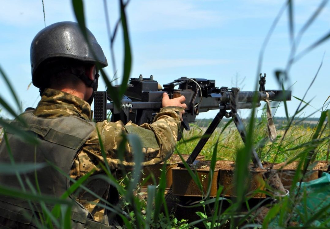 Російські найманці 32 рази порушили режим тиші, трьох військових поранено