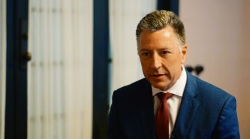 Волкер: «Ми готові допомогти Росії знайти шлях для відступу»