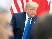 Трамп просить підтримки Зеленського на виборах у США