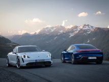 Porsche презентував свій перший електрокар