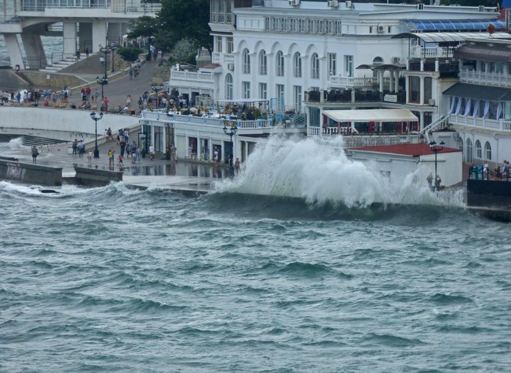 In Crimea, 6 people died as a result of a storm on the coast
