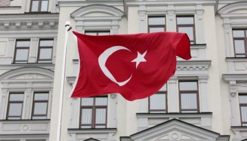 У Києві біля посольства Туреччини напали на активістів, які вийшли на захист курдів