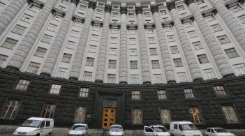 Україна визнаватиме довідки про народження і смерть громадян, видані на окупованому Донбасі