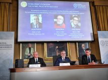 Нобелівську премію з фізики вручили за роботи з космології та відкриття екзопланети
