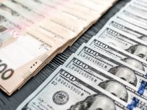 Національний банк витратив 157,5 млн доларів із резервів для стримування падіння гривні