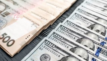 Національний банк витратив 157,5 млн доларів із резервів для стримування падіння гривні