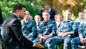 Звільнені з полону РФ моряки пройдуть лікування та реабілітацію в Латвії