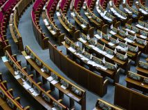 Нардепи отримали першу зарплату: хто заробив найбільше?