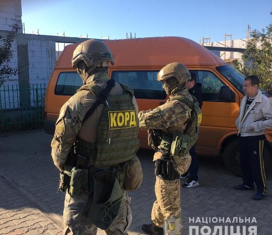 У Запорізькій області директор інтернату за гроші надавав неповнолітніх підопічних для важких робіт