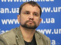 В’ятрович заявляє, що «слуги» намагаються через суд не пустити його до парламенту