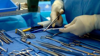 В українській районній лікарні вперше трансплантували нирку