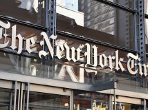 Видання The New York Times змінило фото з картою України без Криму