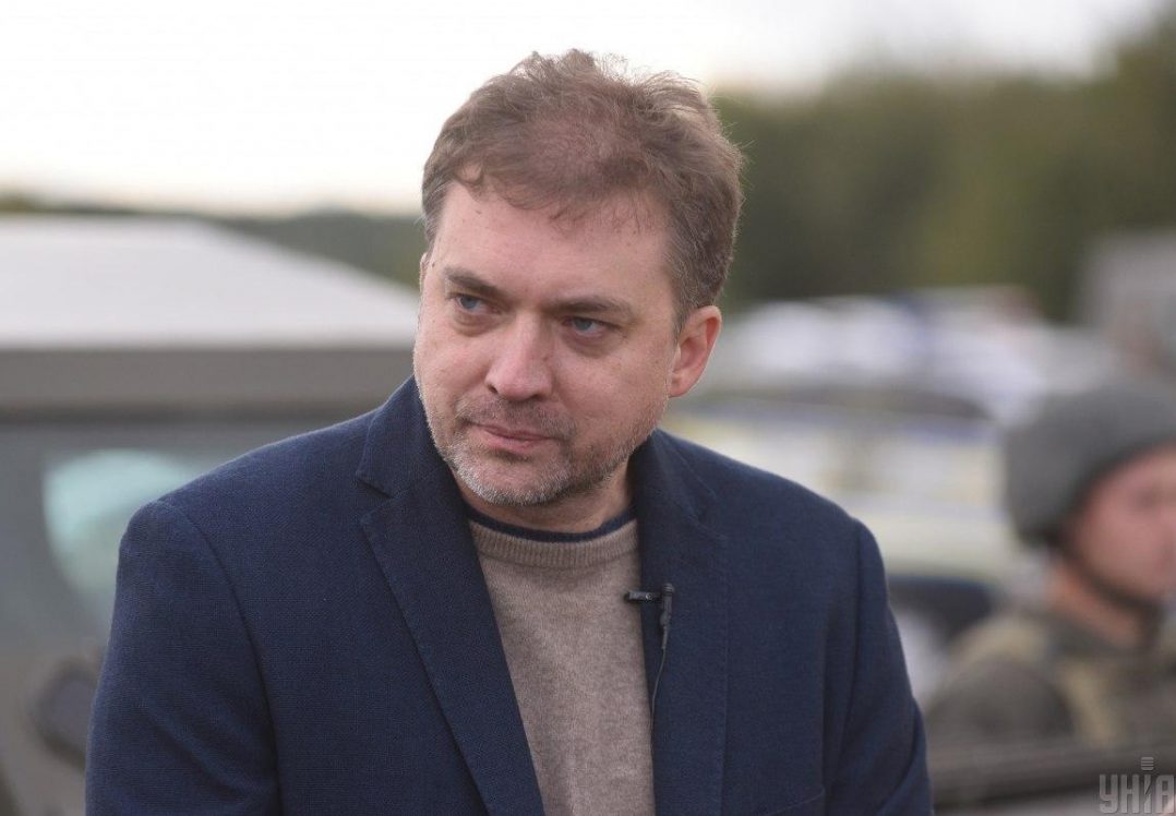 Розведення військ у Золотому практично завершене