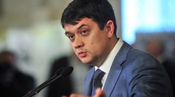 Разумков: «Референдум щодо продажу землі іноземцям відбудеться за нашої каденції»