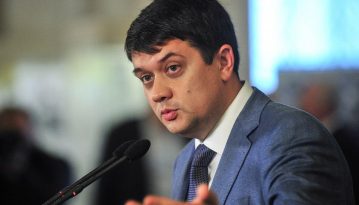 Разумков: «Референдум щодо продажу землі іноземцям відбудеться за нашої каденції»