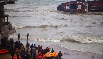 Вміст нафтопродуктів у воді на місці аварії танкера в Одесі перевищений у 53 рази