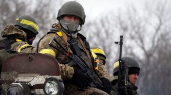 На Донбасі бойовики обстрілювали 14 разів, одного військового поранено